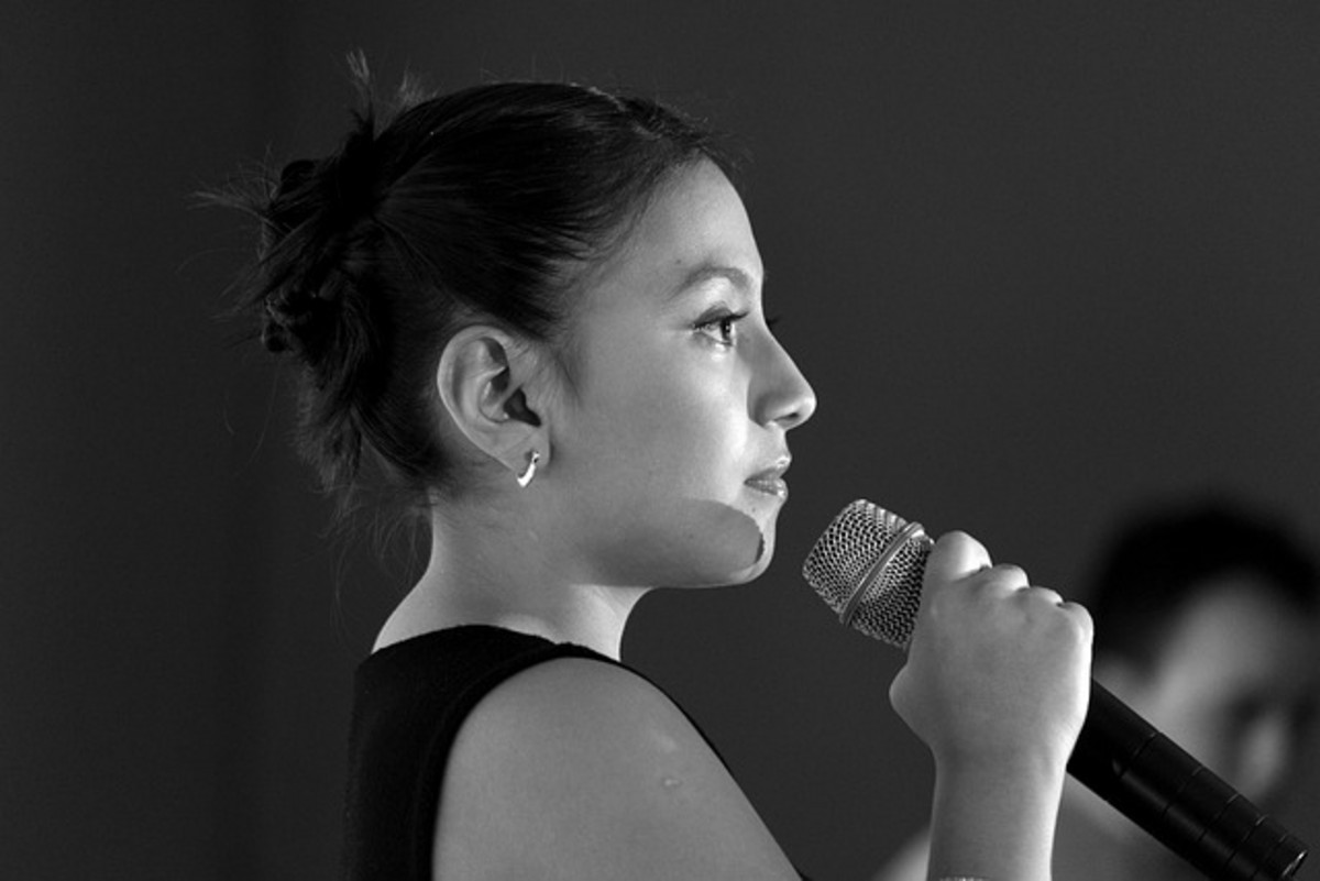 Chanteuse.